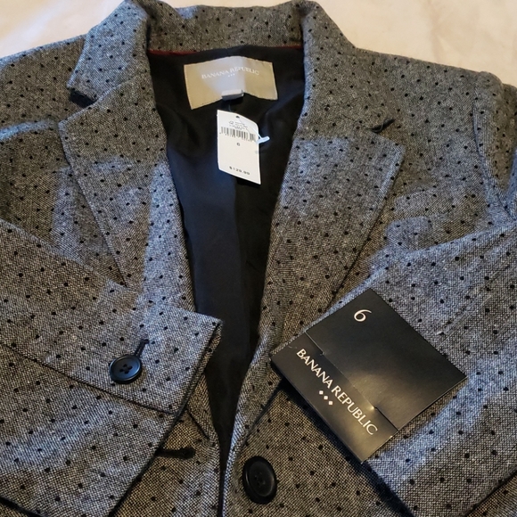 NWT Banana Republic Suit. (Factory Store) - Picture 5 of 7